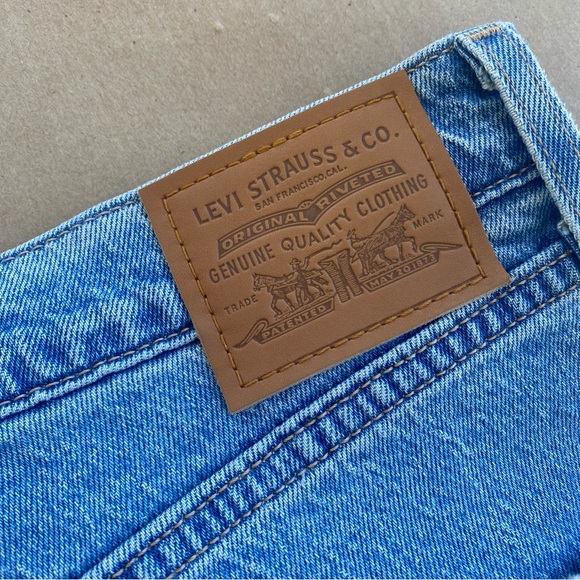 Levi’s 70s High Rise Flare Light Wash Womens Premium Quality Jeans - Picture 10 of 14